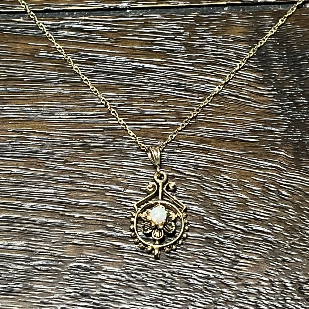 18” Yellow Gold Plated 925 Sterling Silver Necklace.